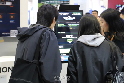 자연어로 목적지 말하면 최적 경로 안내…'AI 대화형 길 찾기 키오스크'