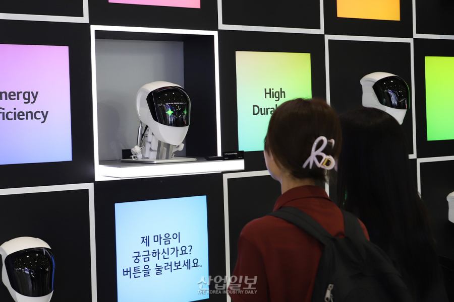 디스플레이 경쟁, 화질서 폼팩터·AI로 이동